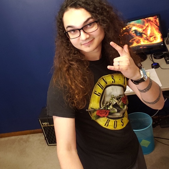 Official Guns N' Roses Logo T-Shirt - Picture 2 of 2